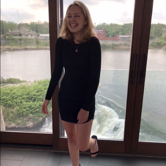 Meet your Posher, Rachel - Picture 1 of 1